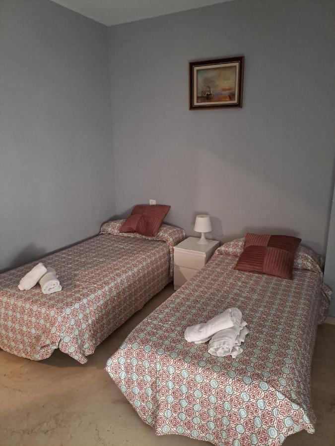 Apartamento Entero En Los Jardines De Murillo Севиля Екстериор снимка
