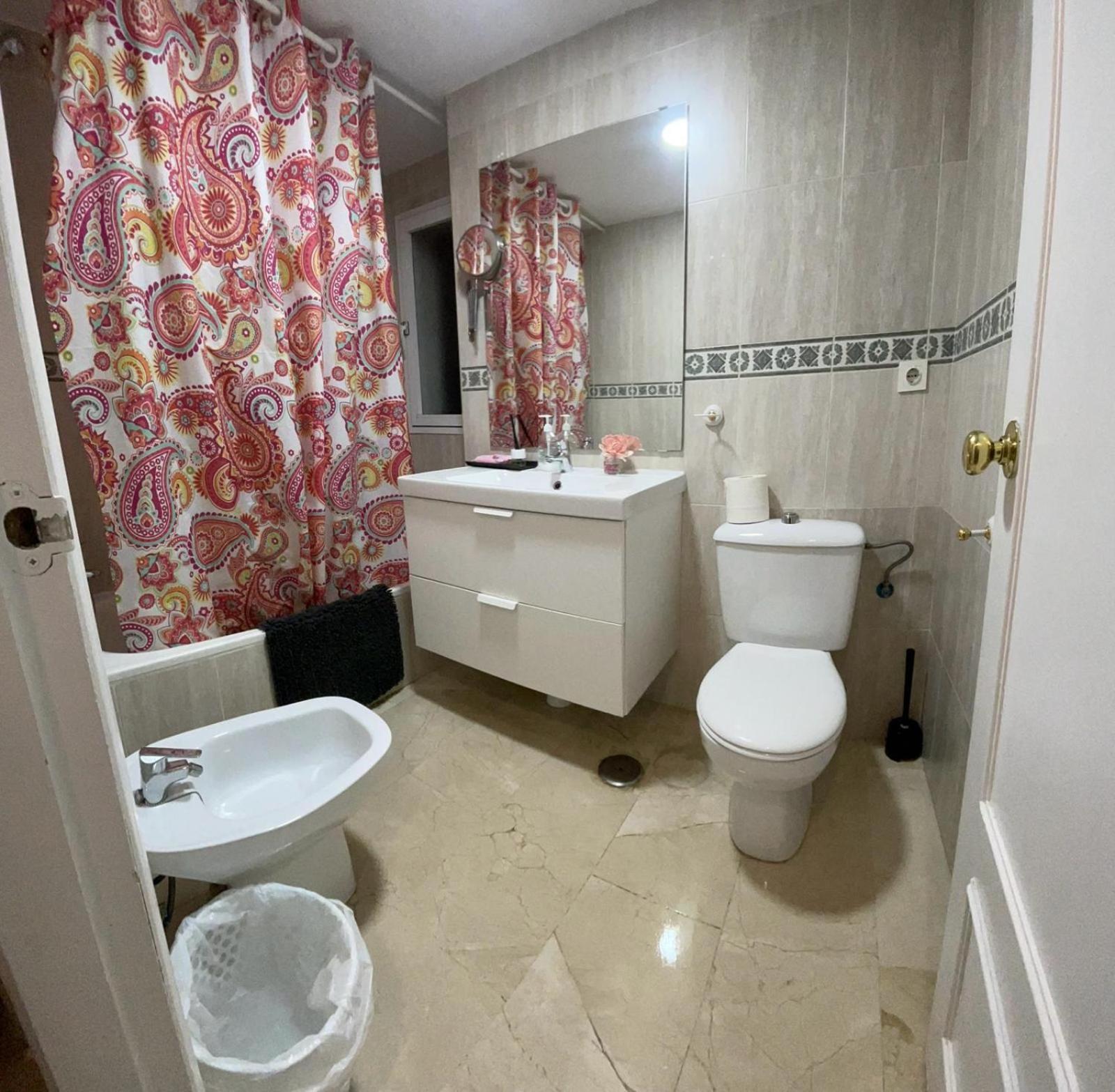 Apartamento Entero En Los Jardines De Murillo Севиля Екстериор снимка