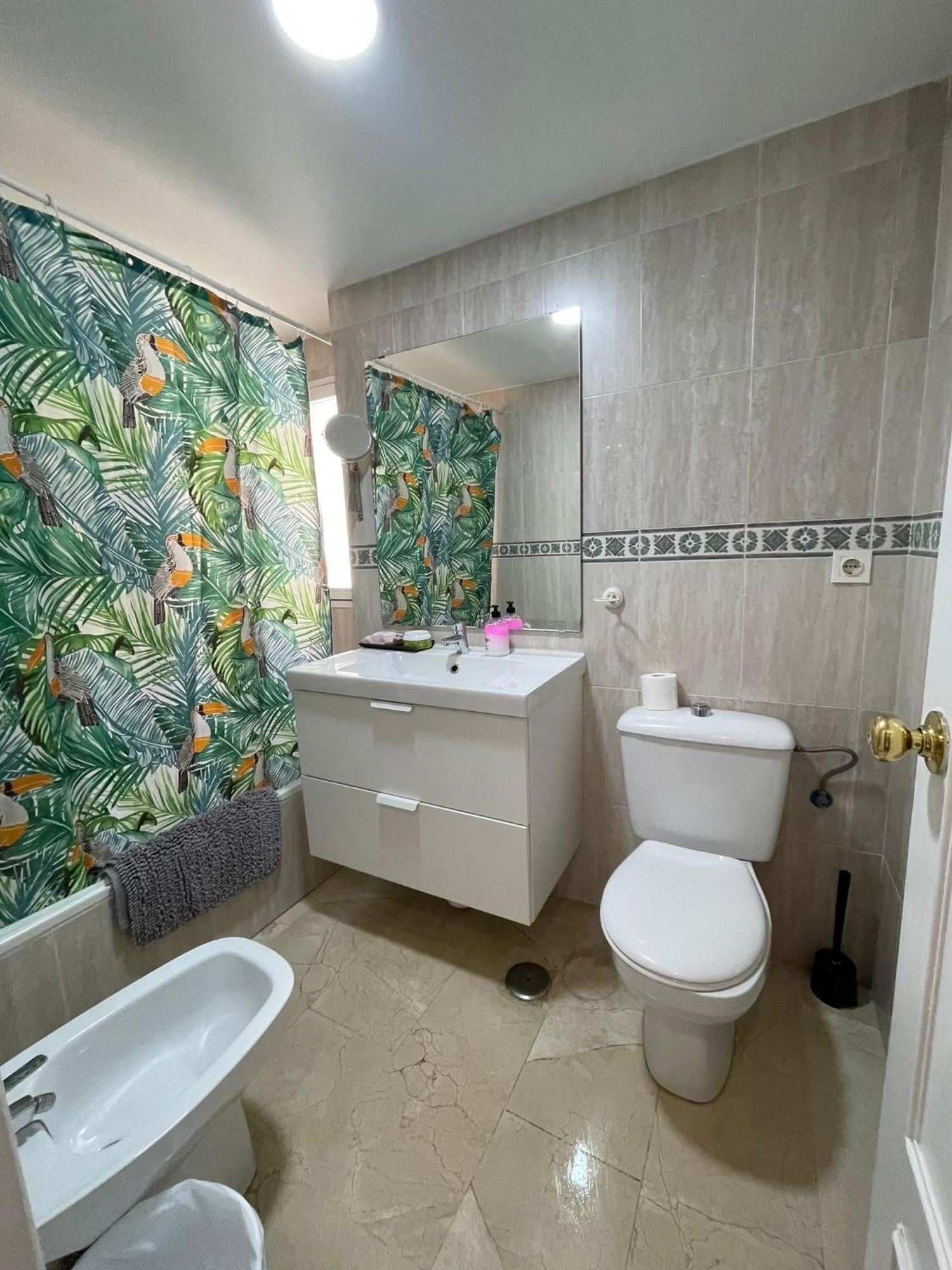 Apartamento Entero En Los Jardines De Murillo Севиля Екстериор снимка